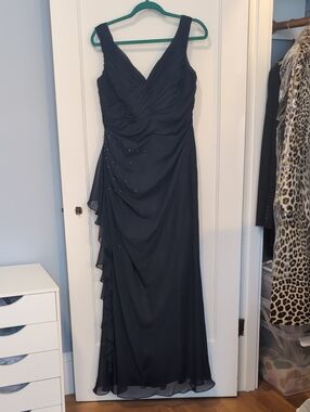 Elegant Navy Sleeveless V-Neck Maxi Dress with Draped Detail